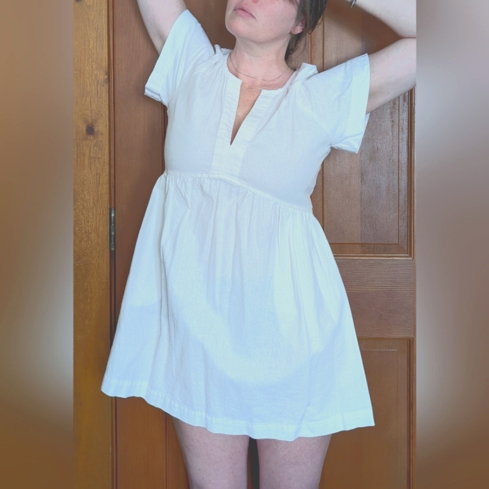 NWOT Women's linen white dress